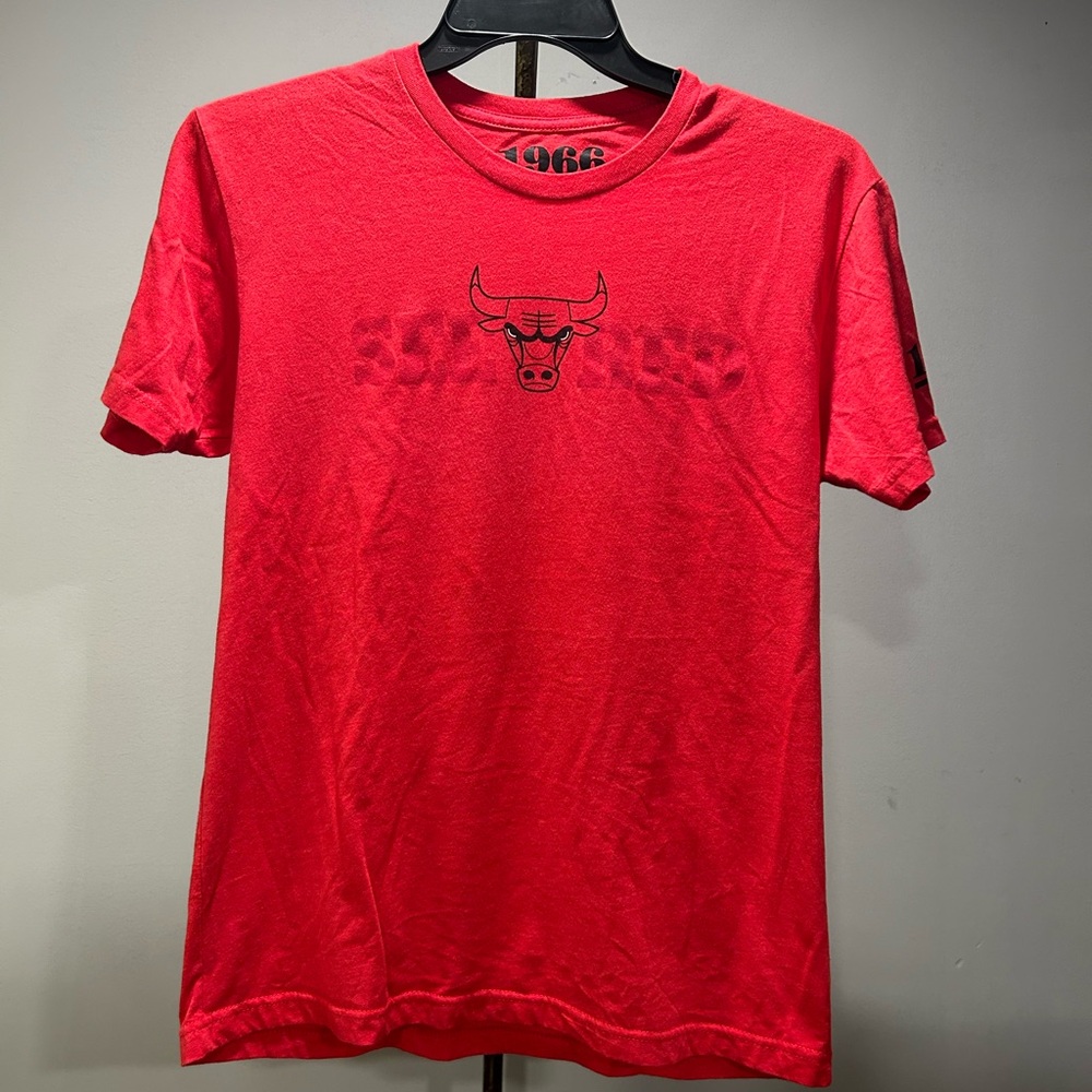 Men’s 1966 Chicago Bulls See Red Graphic T-Shirt